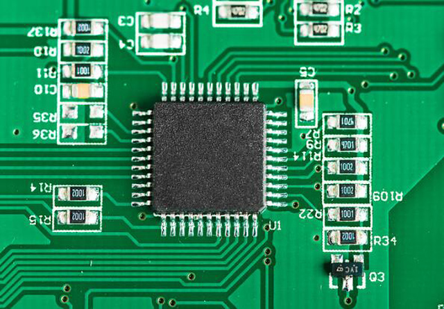 長(zhǎng)期收購 [ST] 汽車器件：汽車 MCU、汽車?yán)走_(dá)收發(fā)器、汽車功率分立器件